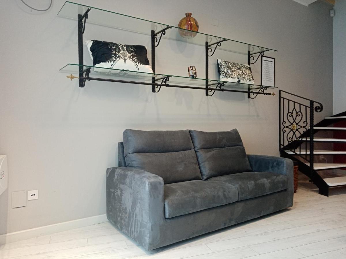 Einaudi 56 Guest House Cagliari Esterno foto
