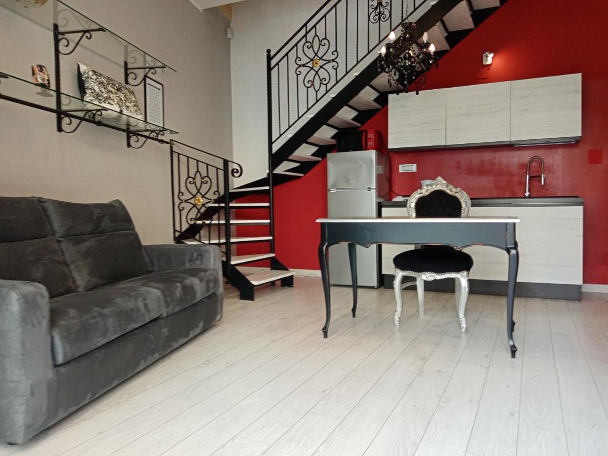 Einaudi 56 Guest House Cagliari Esterno foto