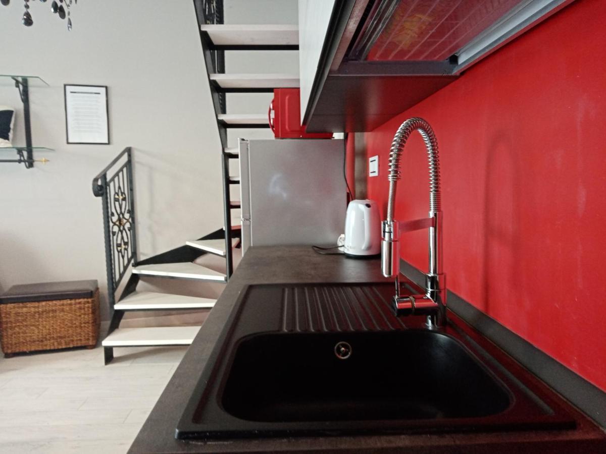 Einaudi 56 Guest House Cagliari Esterno foto